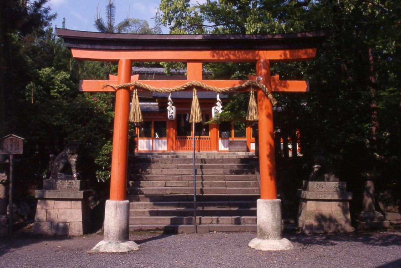 Hanayashiki Ukifune-En Уджі Екстер'єр фото